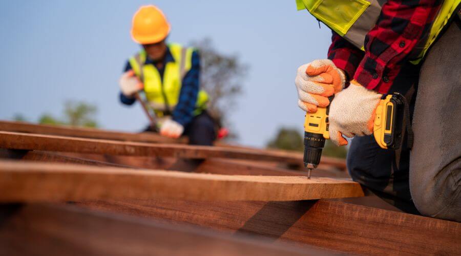 Expert Emergency Roof Repairs services in Clare, IA